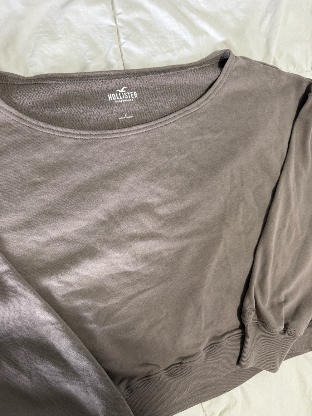 Hollister Women's Taupe Crewneck Pullover Sweater